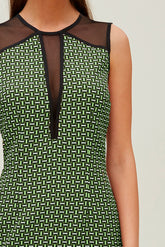 Vestido Escote Tul